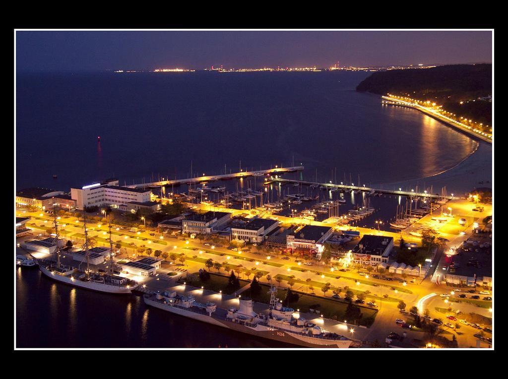 Sea Towers Gdynia Pomerania Bilik gambar